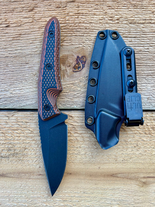 ‘Io fixed blade (Magnacut Black/orange)