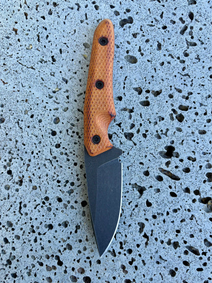 ‘Io fixed blade (Magnacut burnt micarta)