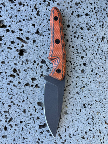 ‘Io fixed blade (Magnacut Orange/black)