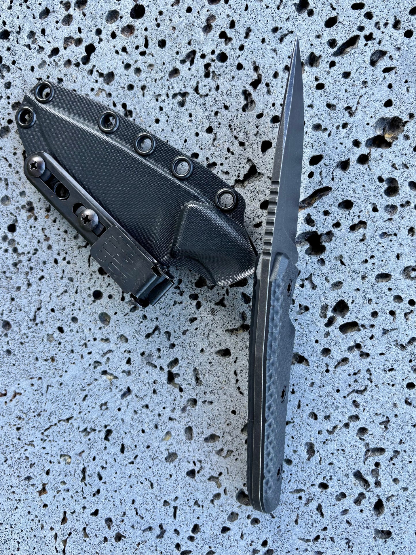‘Io fixed blade (Magnacut black)