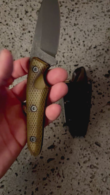 ‘Io fixed blade (Magnacut burnt OD green micarta)